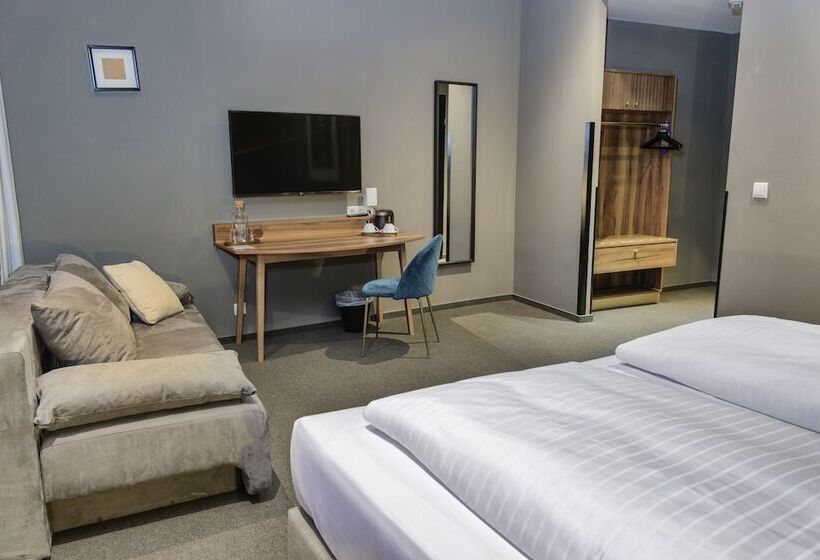 اتاق استاندارد, George Vienna