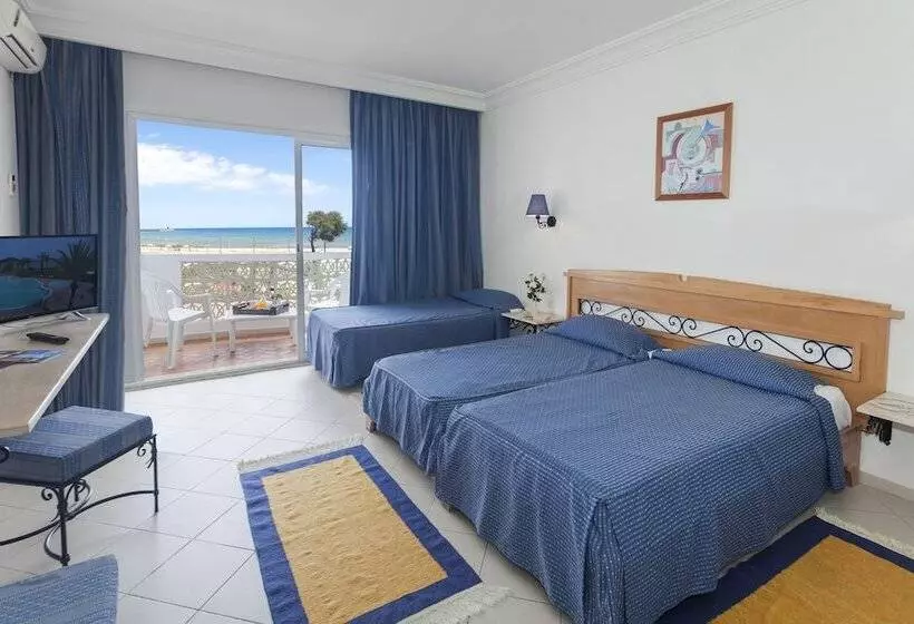 Triple Room Sea View, Itropika