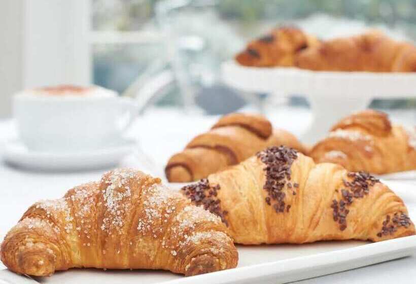 스탠다드 트리플 룸, Mia