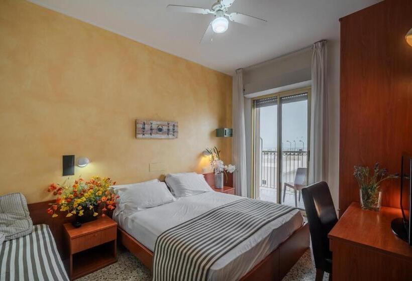 스탠다드 트리플 룸, Mia