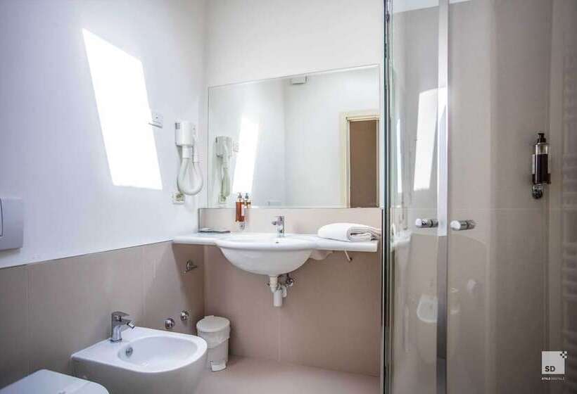 اتاق اکونومی, Regina Elena 57 & Oro Bianco Spa