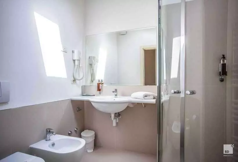 اتاق اکونومی, Regina Elena 57 & Oro Bianco Spa