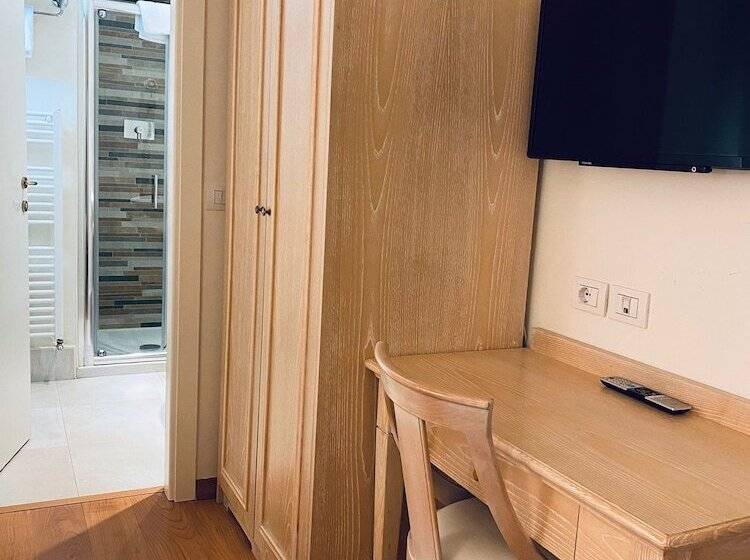 اتاق اکونومی, Regina Elena 57 & Oro Bianco Spa