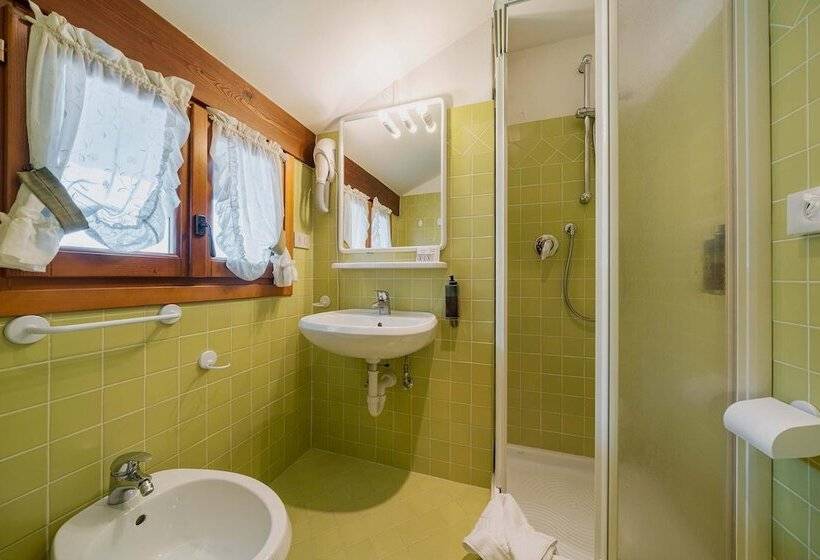 Номер Economy, Royal Hotel Cortina