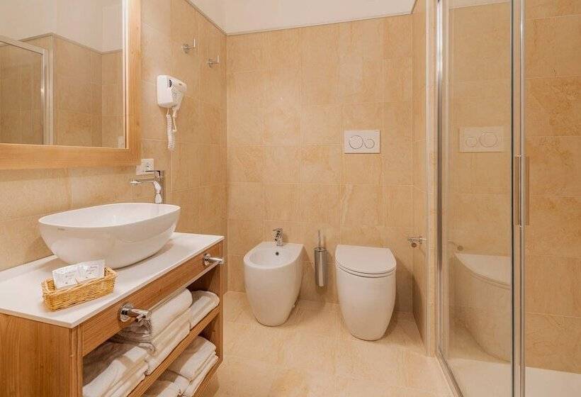 Четырехместный Номер Стандарт, Royal Hotel Cortina