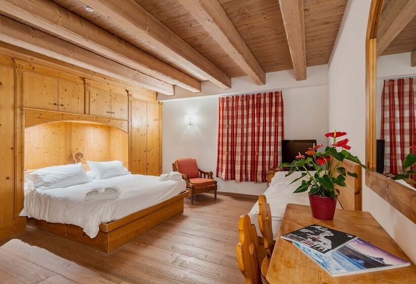 Трехместный Номер Deluxe, Royal Hotel Cortina