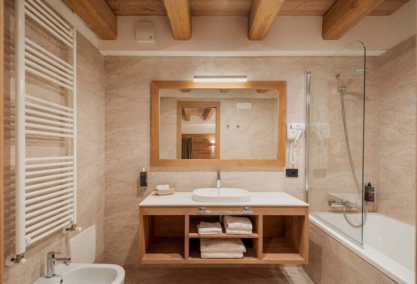 Номер Deluxe, Royal Hotel Cortina