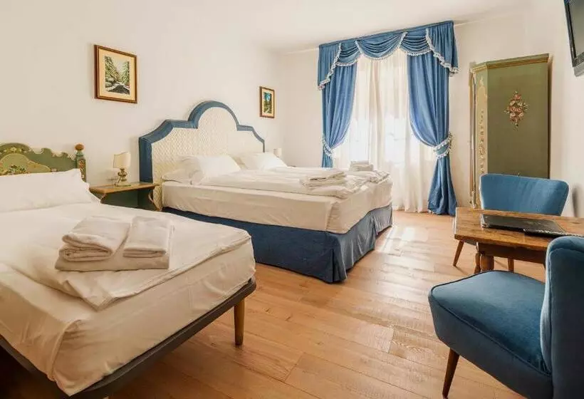 اتاق استاندارد سه نفره, Royal Hotel Cortina