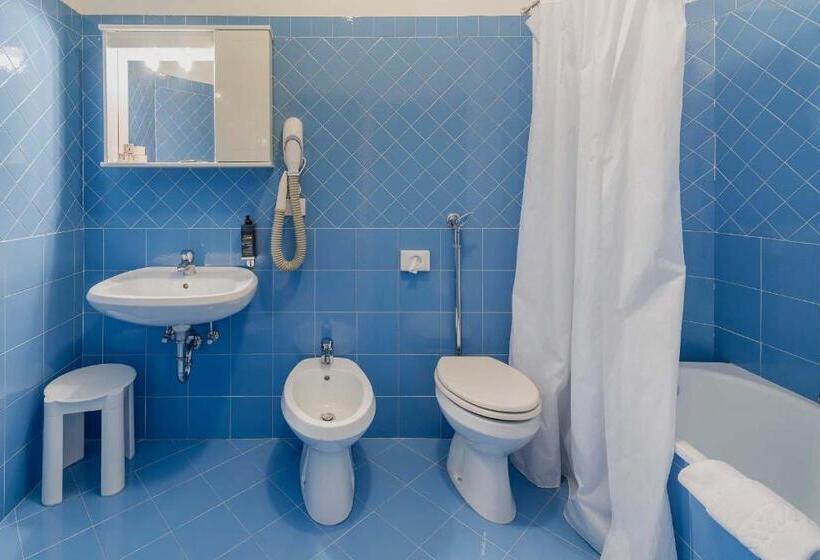 Четырехместный Номер Стандарт, Royal Hotel Cortina