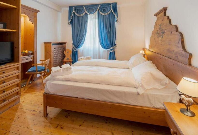 Номер Superior, Royal Hotel Cortina