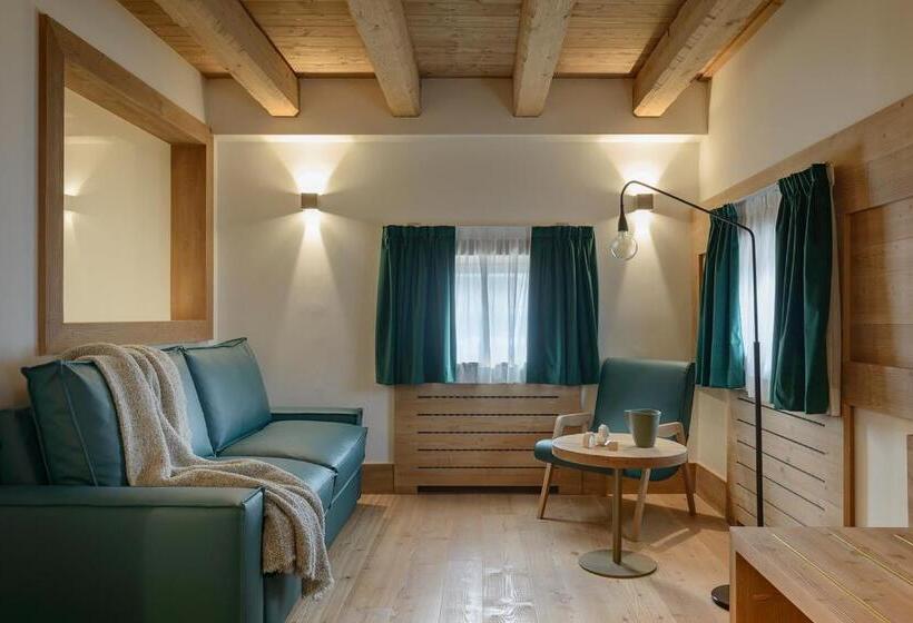 Королевский Люкс, Royal Hotel Cortina