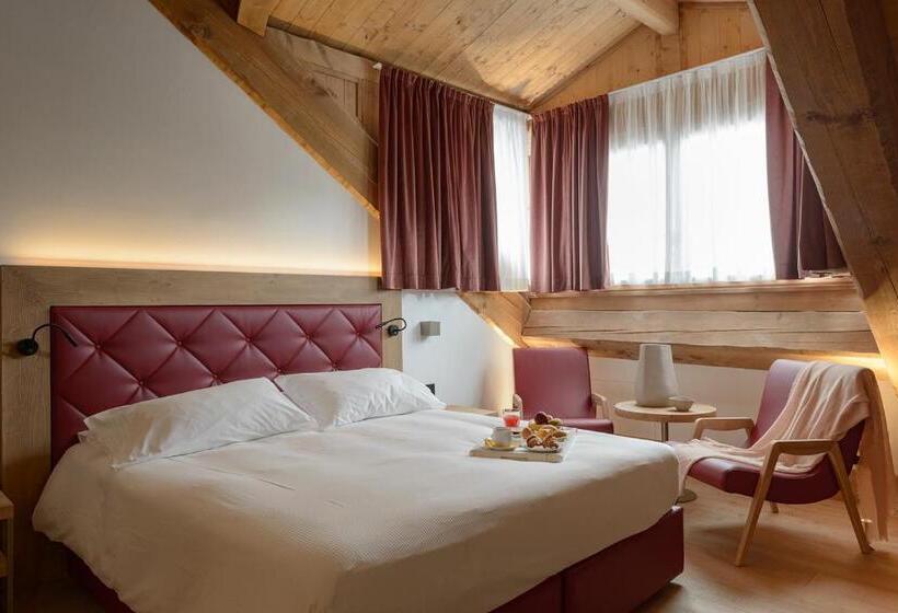 Люкс Повышенной Комфортности, Royal Hotel Cortina