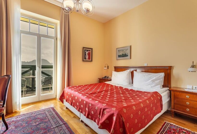 اتاق استاندارد با چشمانداز دریاچه, Triglav