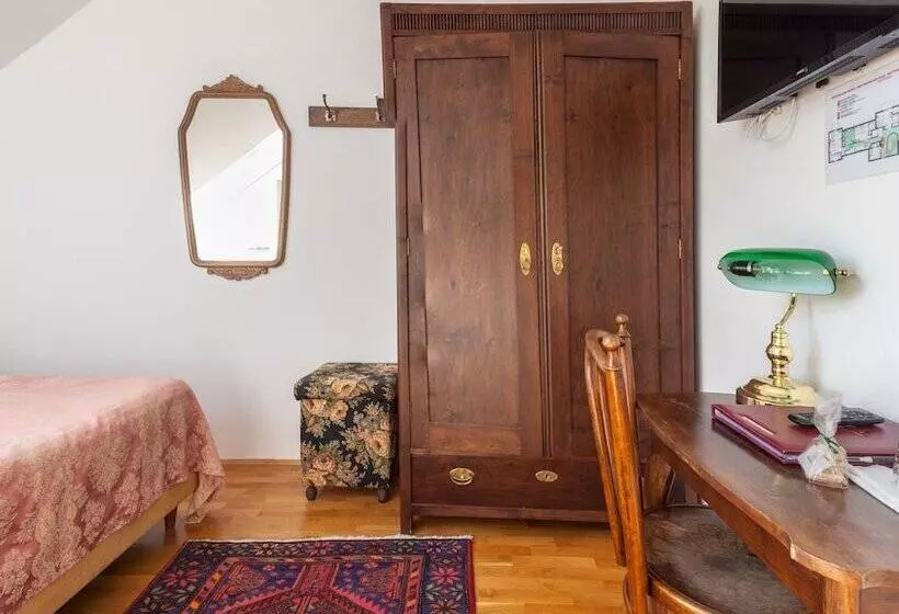 اتاق استاندارد یک نفره, Triglav