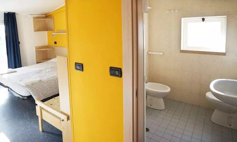 スタンダードトリプルルーム, Morfeo Young People Hotels