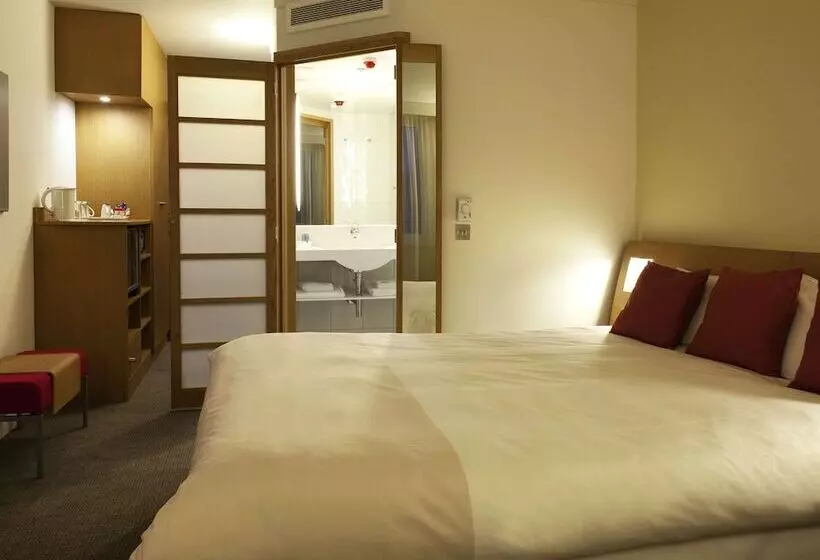 اتاق سوپریور, Novotel Liverpool Centre