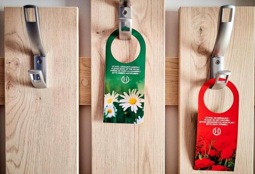 스탠다드 발코니 룸, Roxy & Maryo  Restaurant  Terasa  Loc De Joaca Pentru Copii  Parcare Gratuita