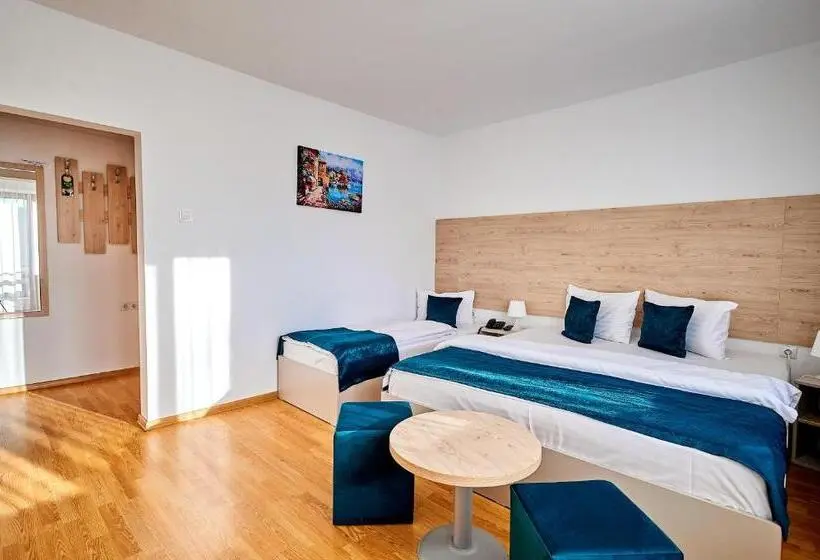 Standard Kolmen Hengen Huone Parveke, Apartments Roxy&maryo