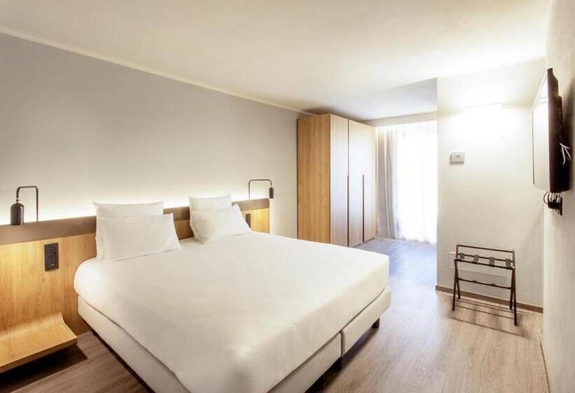 سوییت جونیور, Palazzo Le Poste Suite And Apartments