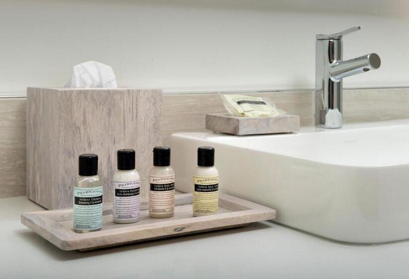 מיטת קינג בסוויטה, Element Jacksonville Beach