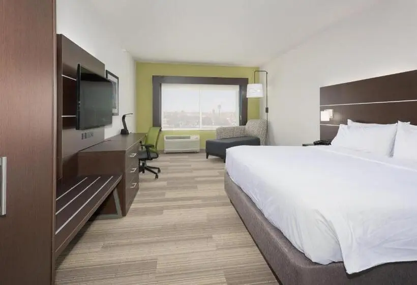 キングサイズベッドのスタンダードルーム, Holiday Inn Express & Suites   Firestone   Longmont , An Ihg