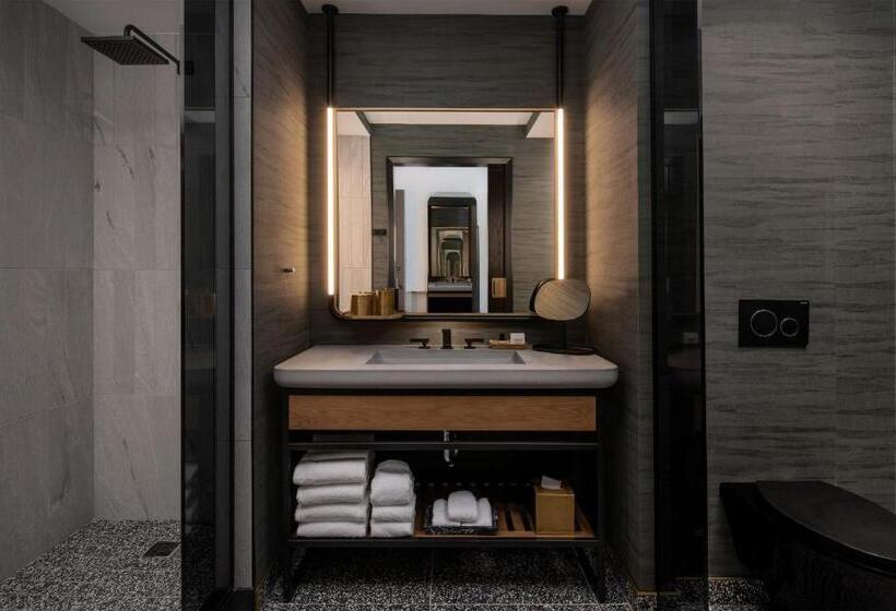 غرفة قياسية سرير كينج, Thompson Austin, By Hyatt