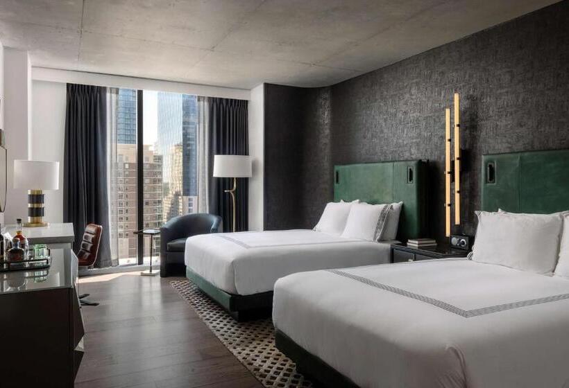 غرفة قياسية مطلّة علي حمام السباحة, Thompson Austin, By Hyatt