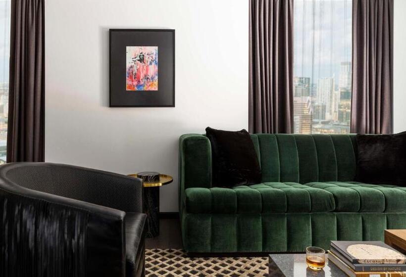 سوئیت برای معلولان, Thompson Austin, By Hyatt