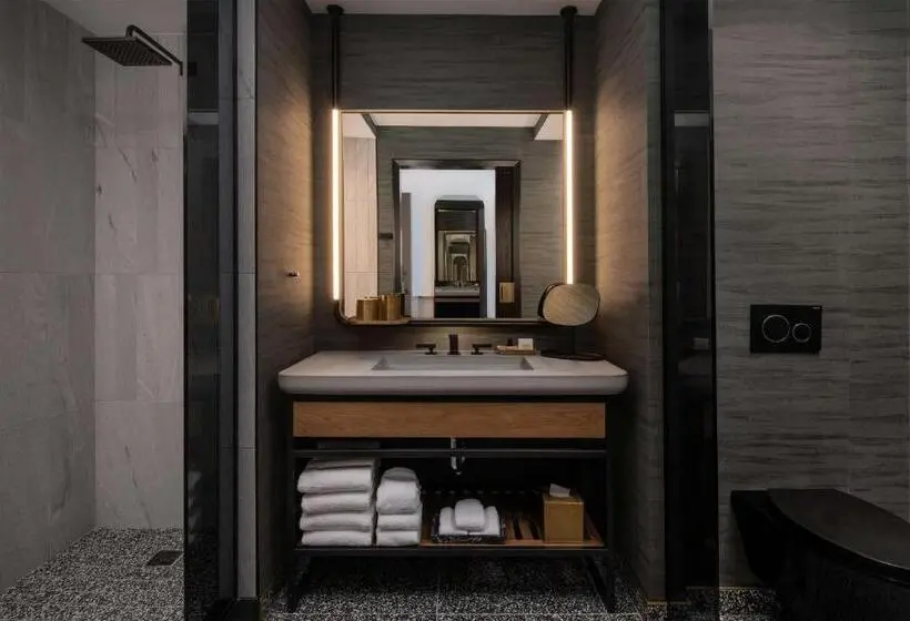 Suite Adapted for people with reduced mobility