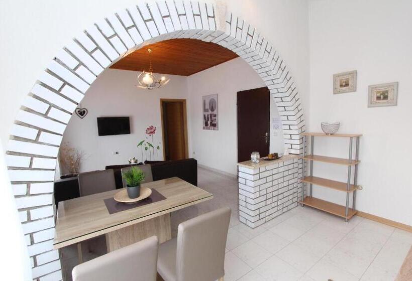 １ベッドルームアパートメント, Guest House Milotic