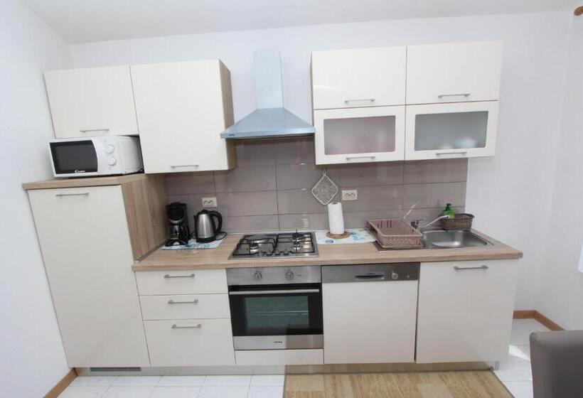 １ベッドルームアパートメント, Guest House Milotic