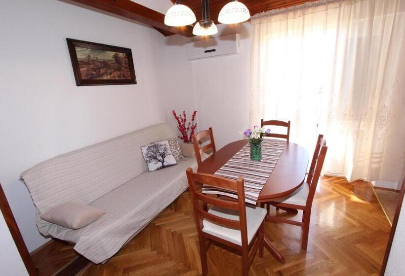 침실 2개 아파트, Guest House Milotic