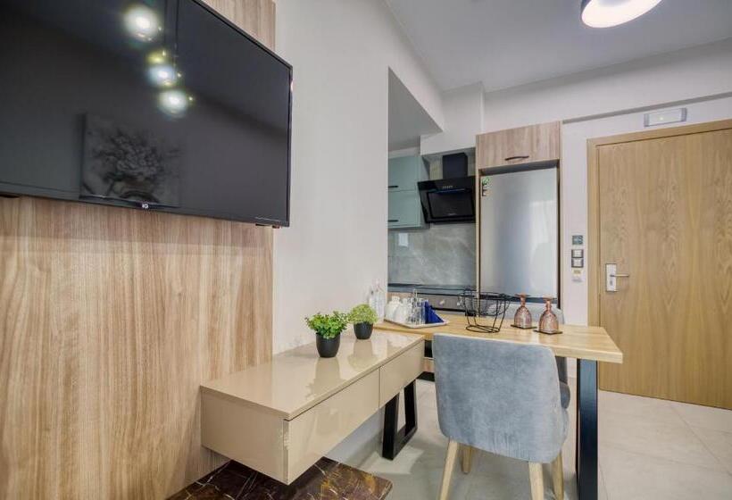 Полулюкс, Sapphire Horizon Suites
