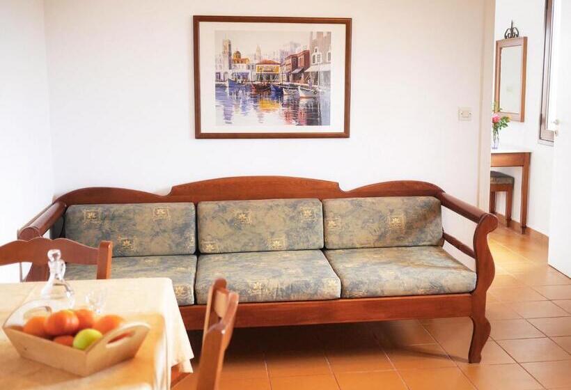 דירת חדר בקומת קרקע, Areti Aparthotel