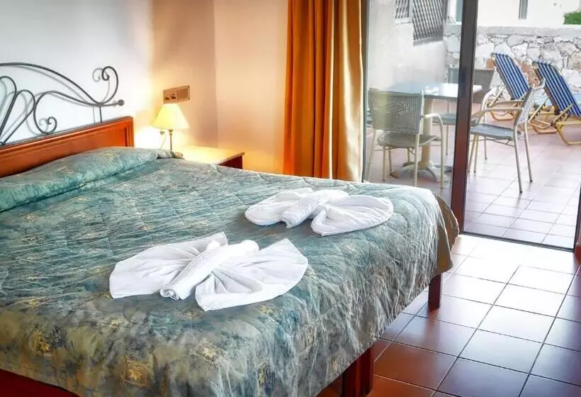 آپارتمان 1 خوابه همکف, Areti Aparthotel