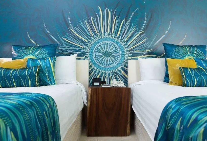 سوییت جونیور, Doña Urraca Hotel & Spa