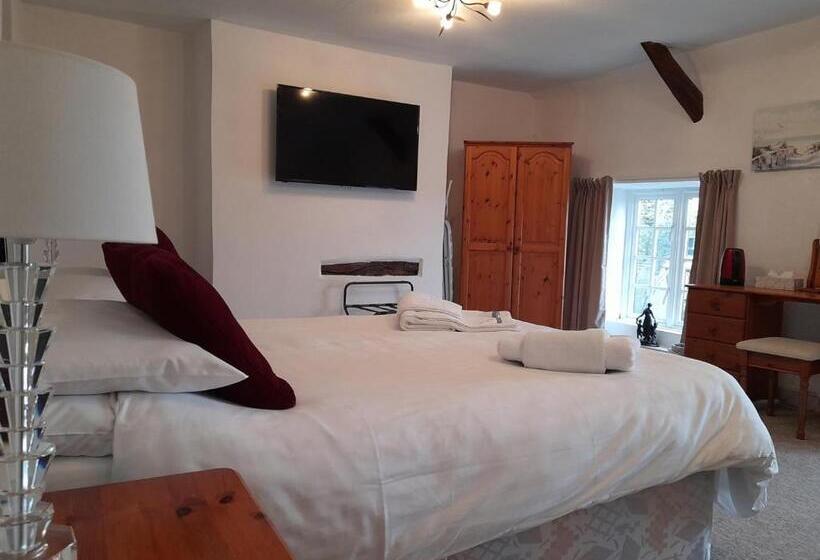 수피리어 룸, The Weary Friar Inn