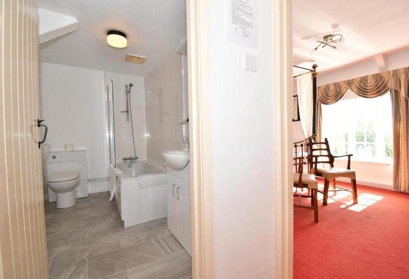 수피리어 룸, The Weary Friar Inn