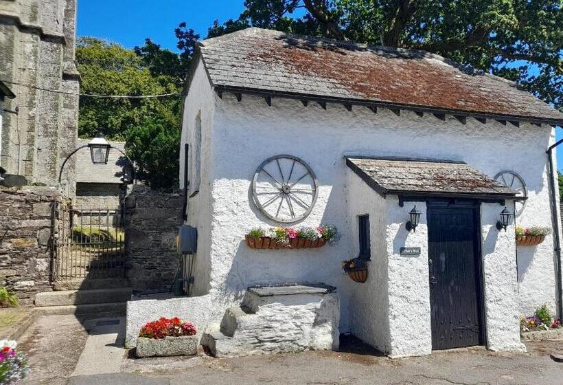 샬레, The Weary Friar Inn