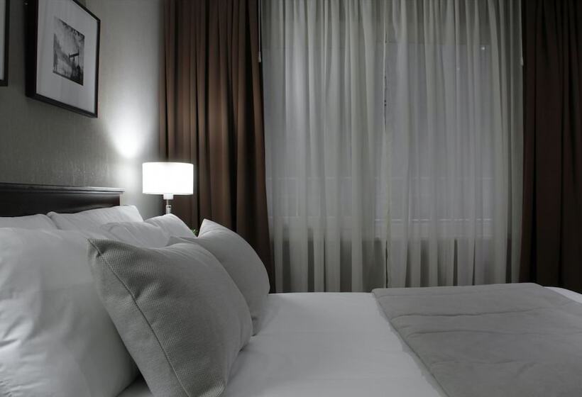 اتاق سوپریور سه تخته, 8 De Octubre