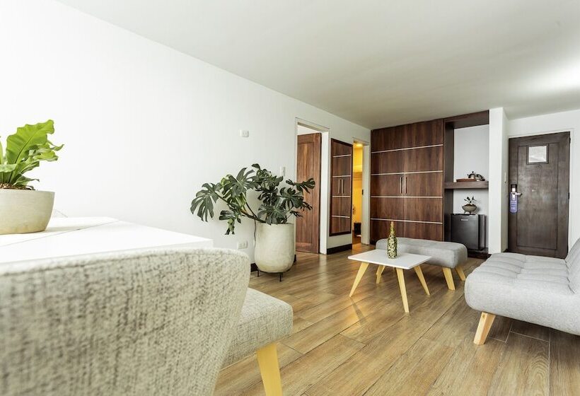 חדר סטנדרט, Carretero