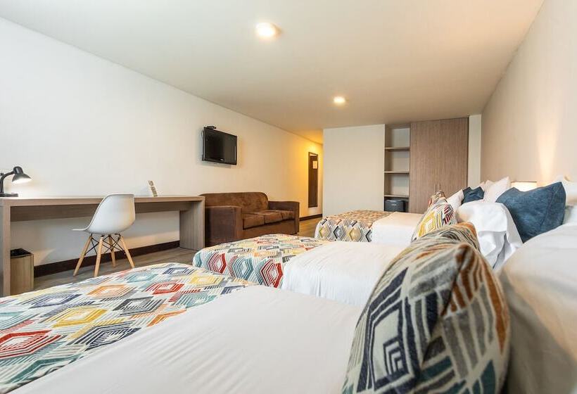 חדר סטנדרט לשלושה, Carretero