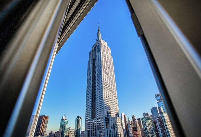 带2个双人床的标准工作室, Hilton Garden Inn New York/west 35th Street