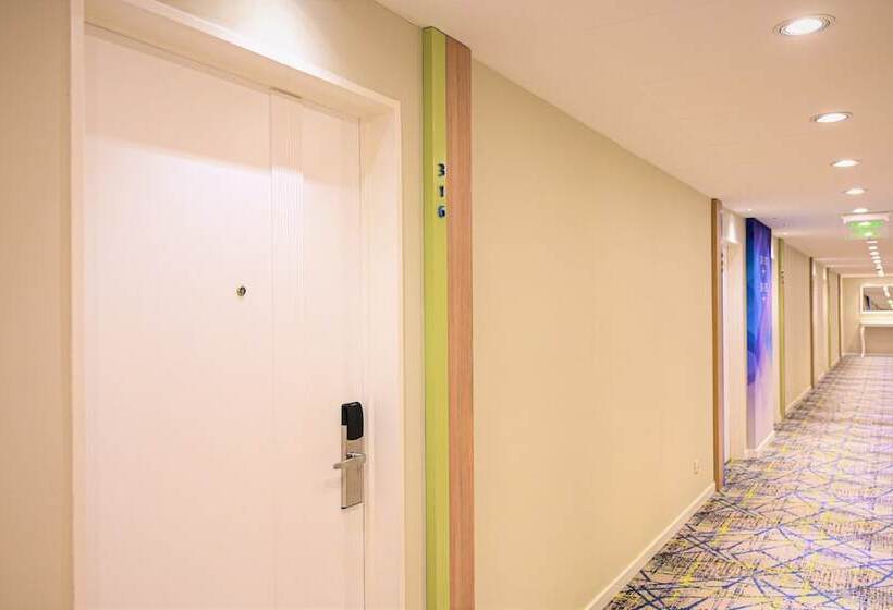 带2个双人床的标准工作室, Holiday Inn Express Rosario, An Ihg