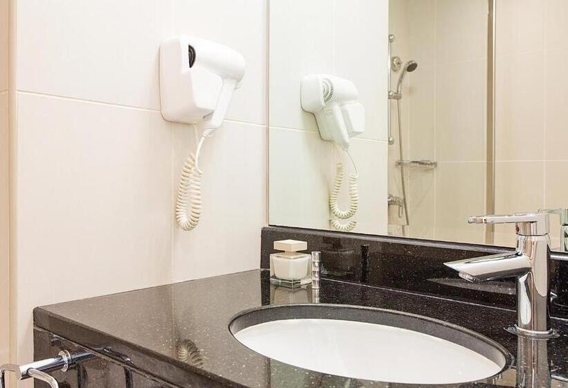Номер Стандарт, Ibis Mall Avenue Dubai
