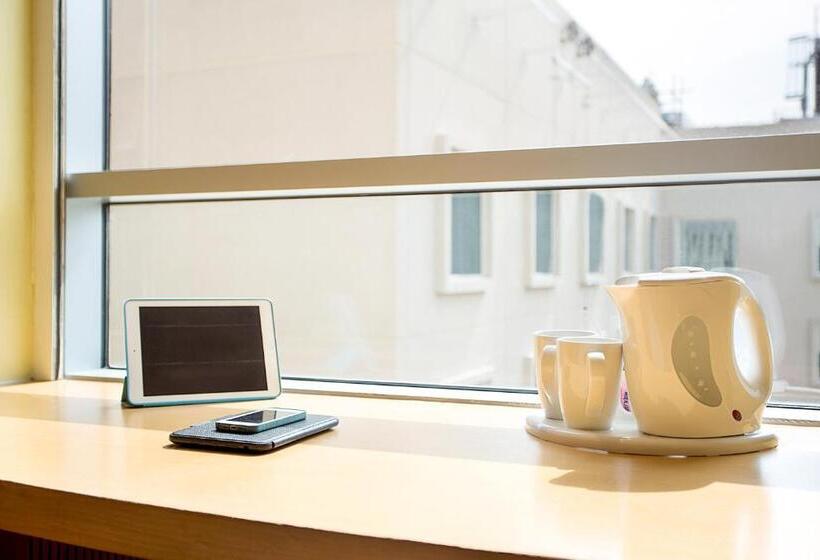 اتاق استاندارد, Ibis Mall Avenue Dubai