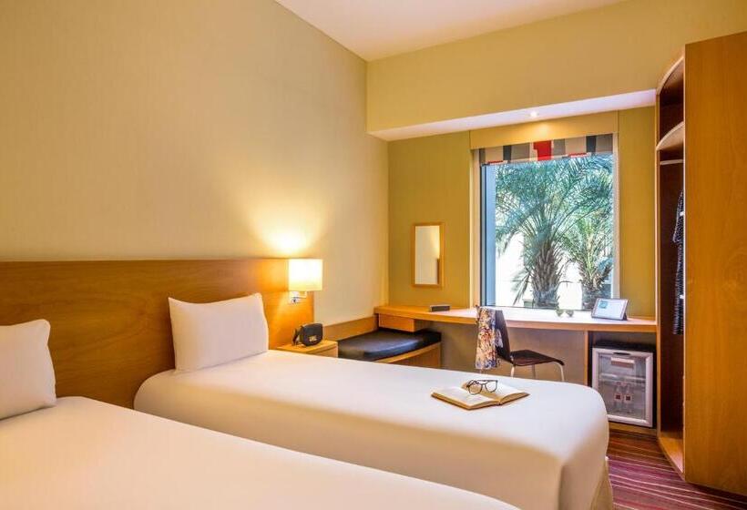 اتاق استاندارد, Ibis Mall Avenue Dubai