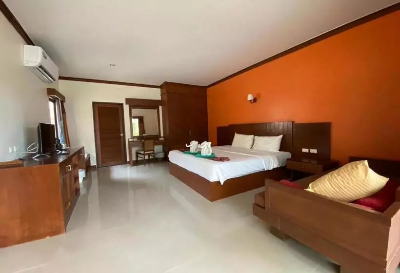 بانگلوی لوکس, Beach Bungalow At Lanta Resort
