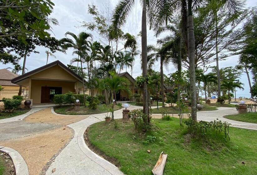 Бунгало Deluxe, Beach Bungalow At Lanta Resort