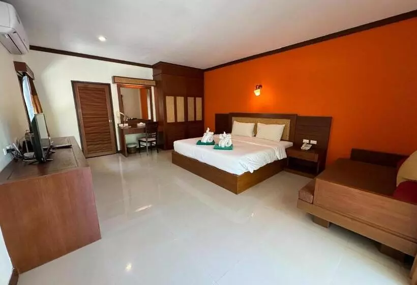 بانگلوی لوکس, Beach Bungalow At Lanta Resort